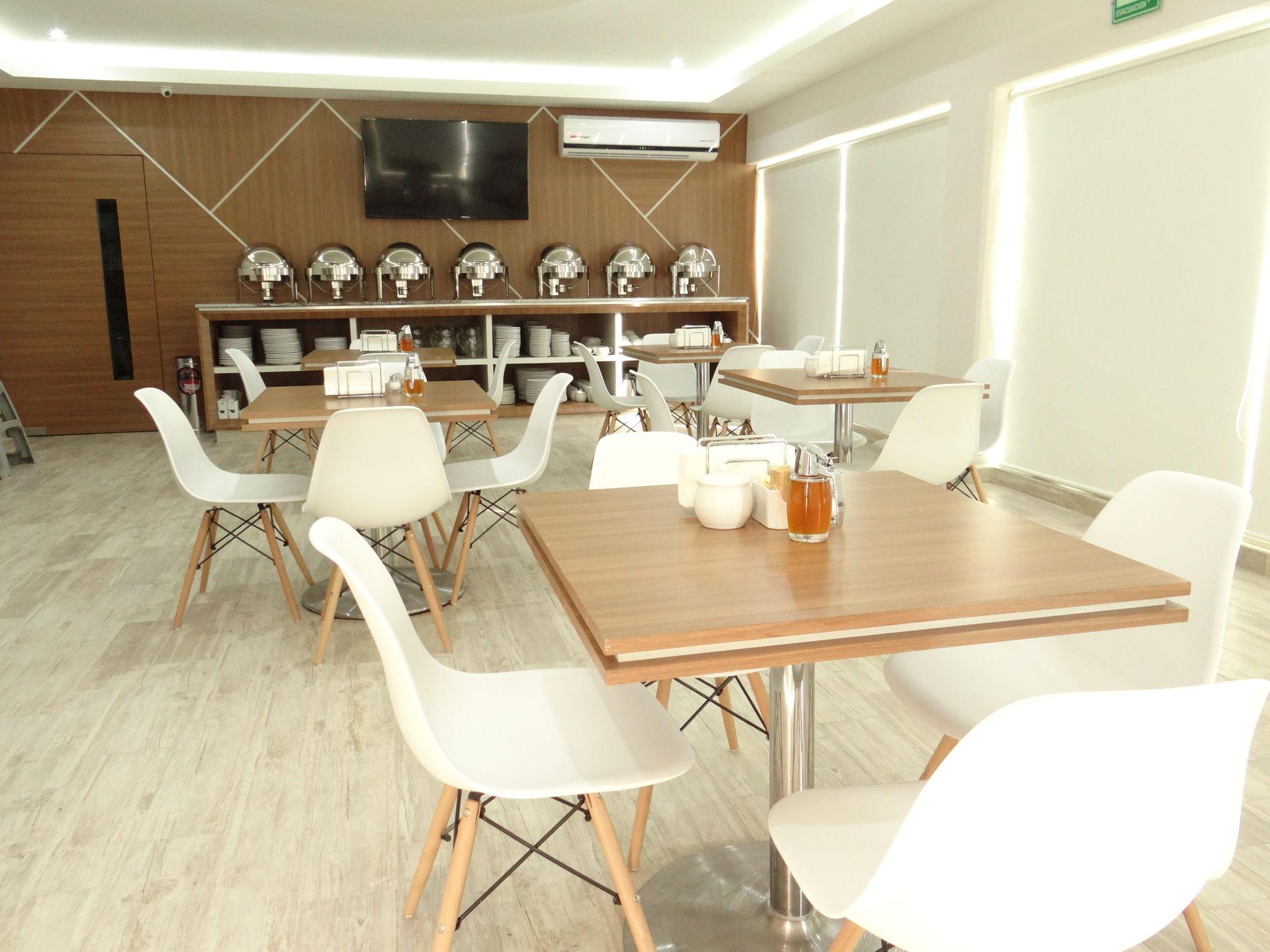 Hotel Soleil Business Class León Exteriör bild